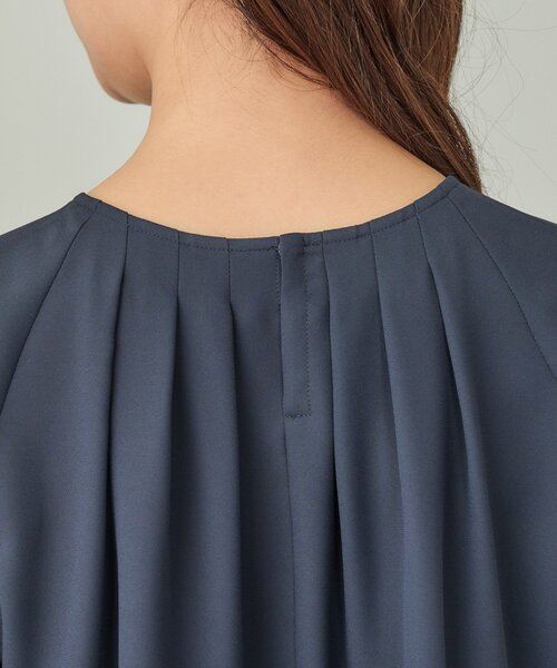 INDIVI(インディヴィ)の「【UVケア】タックブラウス(シャツ/ブラウス・レディース・ピンク/ホワイト/ネイビー・40/38/36/19/15 /13/05/03)」の21枚目の写真