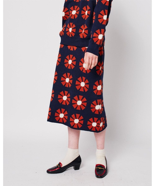 BOBO CHOSES(ボボショーズ)の「Flower jacquard midi knitted skirt(スカート・レディース・ネイビー・S/M/L/XL/XS)」の1枚目の写真