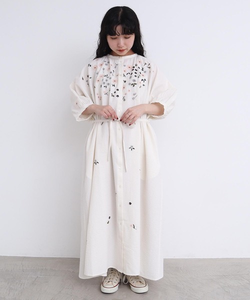 l'atelier du savon（アトリエドサボン）の「●お花スケッチ ファー刺繍 ワンピース（ワンピース・レディース・オフホワイト/ブラック/ブラウン・FREE）」の9枚目の写真