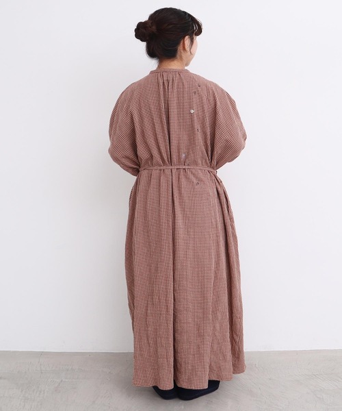 l'atelier du savon（アトリエドサボン）の「●お花スケッチ ファー刺繍 ワンピース（ワンピース・レディース・オフホワイト/ブラック/ブラウン・FREE）」の22枚目の写真