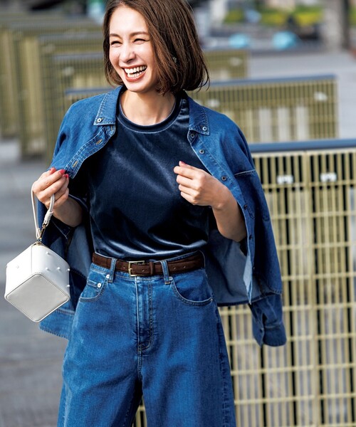 UNFILO（アンフィーロ）の「ストレッチ ベロアTシャツ（Tシャツ/カットソー・レディース・アイボリー系/ダルブルー系/ダークブラウン系・X-LARGE）」の4枚目の写真