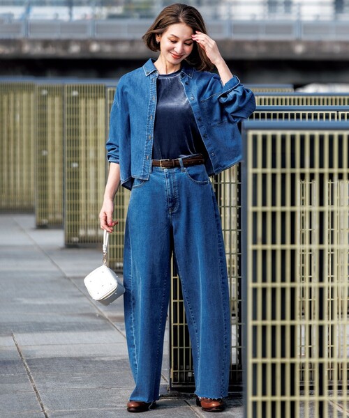 UNFILO（アンフィーロ）の「ストレッチ ベロアTシャツ（Tシャツ/カットソー・レディース・アイボリー系/ダルブルー系/ダークブラウン系・X-LARGE）」の5枚目の写真