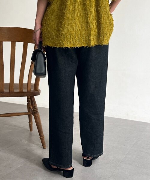 Chez toi(シェトワ)の「タックデニム(デニムパンツ・レディース・インディゴブルー/ブラック・FREE)」の5枚目の写真