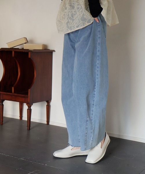 Bulue.(ブルー)の「スクエアトゥ オペラシューズ アイボリー フラットシューズ マニッシュ ローヒール(パンプス・レディース・Black/Silver/アイボリー/ブラック・36/37/38/39/40)」の9枚目の写真