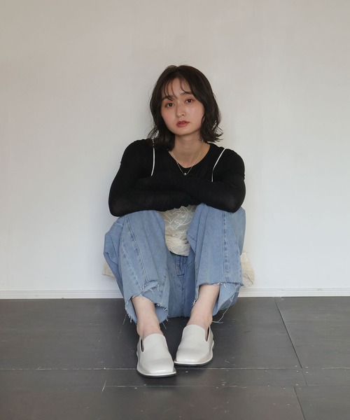 Bulue.(ブルー)の「スクエアトゥ オペラシューズ アイボリー フラットシューズ マニッシュ ローヒール(パンプス・レディース・Black/Silver/アイボリー/ブラック・36/37/38/39/40)」の12枚目の写真