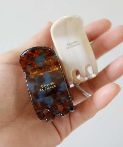 Port(ポート)の「【 Port / ポート 】 カーブ ミニ ヘアクリップ #(バレッタ/ヘアクリップ・レディース・レッド/ホワイト/マルチ/ベージュ/ブラウン/ワインレッド/クリアブラウン/グリーン系その他/ブラック/ブラウン系その他・FREE)」の4枚目の写真