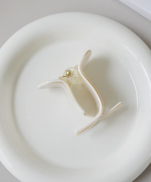 Port(ポート)の「【 Port / ポート 】 カーブ ミニ ヘアクリップ #(バレッタ/ヘアクリップ・レディース・レッド/ホワイト/マルチ/ベージュ/ブラウン/ワインレッド/クリアブラウン/グリーン系その他/ブラック/ブラウン系その他・FREE)」の21枚目の写真