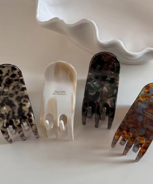 Port(ポート)の「【 Port / ポート 】 カーブ ミニ ヘアクリップ #(バレッタ/ヘアクリップ・レディース・レッド/ホワイト/マルチ/ベージュ/ブラウン/ワインレッド/クリアブラウン/グリーン系その他/ブラック/ブラウン系その他・FREE)」の12枚目の写真