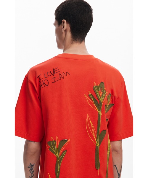 Desigual（デシグアル）の「花柄の半袖Tシャツ（Tシャツ/カットソー・メンズ・レッド・S/L/XL/M）」の5枚目の写真