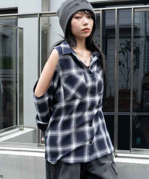 WEGO（ウィゴー）の「WEGO/オープンショルダーチェックBIGシャツ（シャツ/ブラウス・レディース・ネイビー/ブラック・FREE）」の19枚目の写真