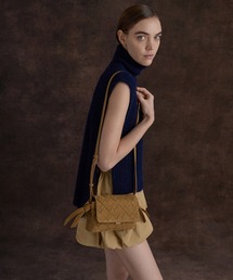 CHARLES & KEITH | Ivette イヴェット スエードウーブンクロスボディバッグ(ショルダーバッグ)