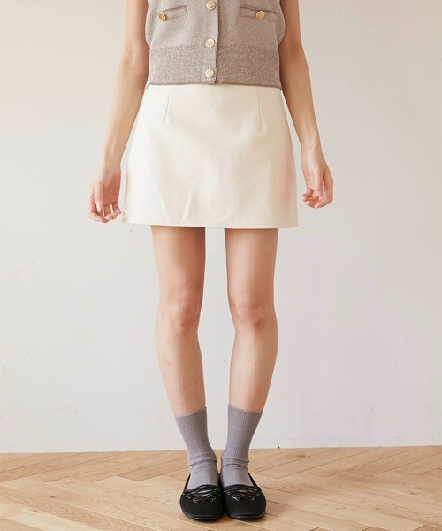 Luan(ルアン)の「【Luan】LEATHER MINI SKIRT/レザーミニスカート(スカート・レディース・ブラック/ホワイト・1/0)」の5枚目の写真