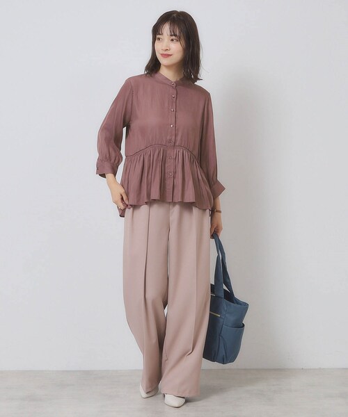 ITS'DEMO（イッツデモ）の「【手洗い可】サテンペプラムブラウス（シャツ/ブラウス・レディース・ナチュラル/ブラウン系/ブルー/ベビーピンク・00）」の10枚目の写真