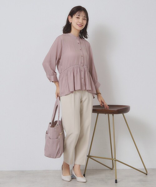 ITS'DEMO（イッツデモ）の「【手洗い可】サテンペプラムブラウス（シャツ/ブラウス・レディース・ナチュラル/ブラウン系/ブルー/ベビーピンク・00）」の17枚目の写真