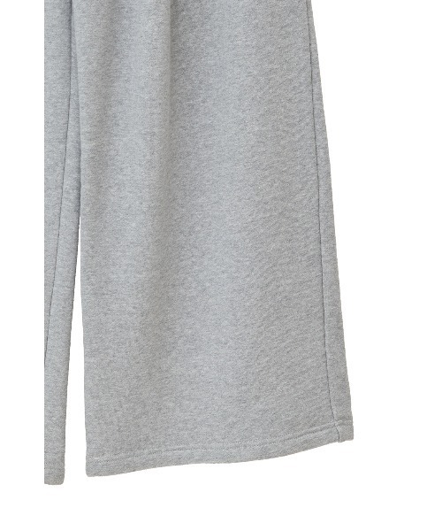 CLANE（クラネ）の「LOGO SWEAT TUCK WIDE PANTS（スウェットパンツ・レディース・グレー/ブラック/ホワイト・0/1/2）」の8枚目の写真