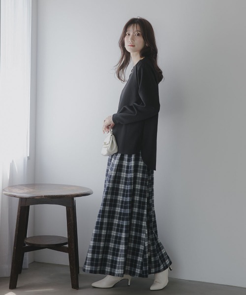 slattgir（スラットジール）の「高身長　肩ボタンデザインプルオーバー（トールサイズ）Essenave（Tシャツ/カットソー・レディース・ブラック/チャコール・TLL/TM/TL/T3L/T4L/T5L）」の10枚目の写真