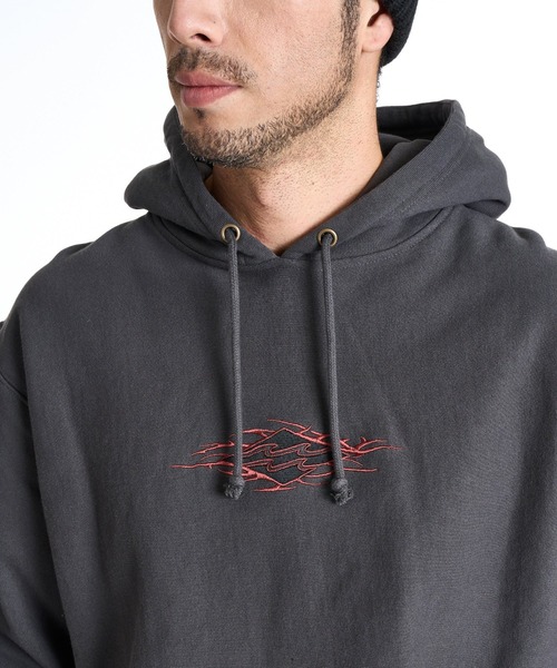 BILLABONG(ビラボン)の「BILLABONG メンズ 【IMMORTAL COLLECTION】IMMORTAL PARKA パーカー 【WIDE FIT】【2025年秋冬モデル】/ビラボンロゴワンポイントプルオーバーパーカー・フーディー(パーカー・メンズ・ホワイト/グレー・MEDIUM/X-LARGE/LARGE)」の4枚目の写真