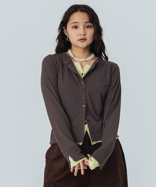 ROSE BUD（ローズバッド）の「HENLEY LAYERED TOP（Tシャツ/カットソー・レディース・ブラウン/ホワイト/ブラック・ONE SIZE）」の16枚目の写真