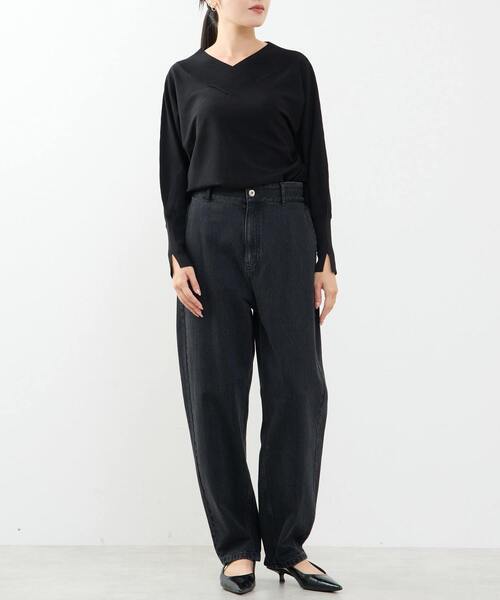 Tiara（ティアラ）の「ドルマンVネックニット（ニット/セーター・レディース・ボルドー/ブラウン/イエロー/ブラック・FREE）」の8枚目の写真