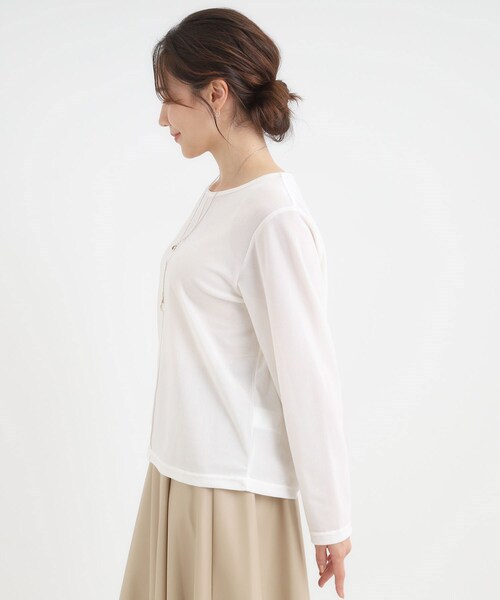 DRESKIP(ドレスキップ)の「【洗える/S-LL】上品見え ベロア調シアートップス(Tシャツ/カットソー・レディース・ダークブラウン/チャコールグレー/ナチュラル・01/02/03/04)」の5枚目の写真