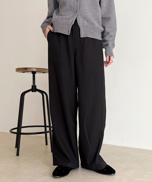 fredy emue(フレディエミュ)の「ウールライクイージーワークパンツ(その他パンツ・レディース・ブラウン/アイボリー/ブラック・36/38)」の1枚目の写真