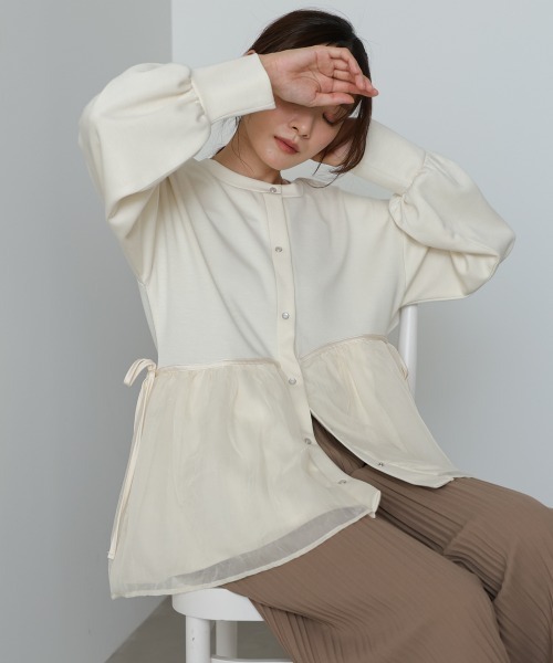 Bab（バブ）の「前後2WAYペプラムオーガンジーポンチトップス（Tシャツ/カットソー・レディース・アイボリー/グレイッシュベージュ/チャコールグレー/ベージュ・FREE）」の9枚目の写真