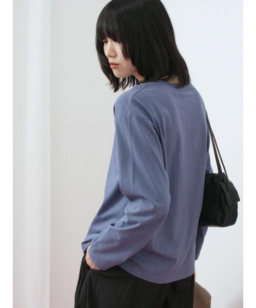 Samansa Mos2 blue（サマンサモスモスブルー）の「アソートプリントロンT（Tシャツ/カットソー・レディース・オフホワイト/ダークオレンジ/ブルー/ベージュ/チャコールグレー・F）」の10枚目の写真