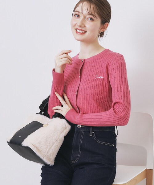 index（インデックス）の「クルーネックケーブルカーディガン【洗濯機OK】（カーディガン/ボレロ・レディース・ネイビー/ピンク系/イエロー系その他/オフホワイト/グレー・34/36/38/40/42）」の5枚目の写真