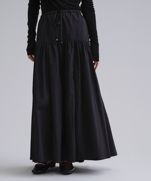 OPAQUE.CLIP(オペークドットクリップ)の「【es】ナイロンティアードマキシスカート【洗濯機OK】(スカート・レディース・ブラック/ベビーピンク・36/38)」の1枚目の写真