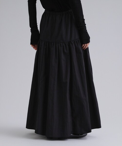 OPAQUE.CLIP(オペークドットクリップ)の「【es】ナイロンティアードマキシスカート【洗濯機OK】(スカート・レディース・ブラック/ベビーピンク・36/38)」の15枚目の写真