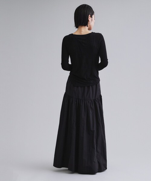 OPAQUE.CLIP(オペークドットクリップ)の「【es】ナイロンティアードマキシスカート【洗濯機OK】(スカート・レディース・ブラック/ベビーピンク・36/38)」の13枚目の写真