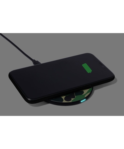 A BATHING APE（アベイシングエイプ）の「ABC CAMO WIRELESS CHARGER