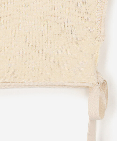 UNFIL(アンフィル)の「UNFIL | ランダムウール ハイネックニットベスト WOMEN(ベスト・レディース・ブラック/オフホワイト・1)」の11枚目の写真