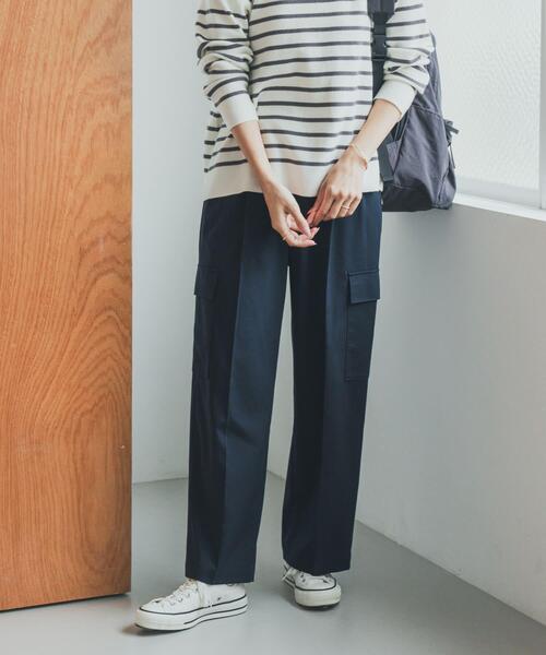 URBAN RESEARCH DOORS（アーバンリサーチドアーズ）の「センタープレスカーゴパンツ（その他パンツ・レディース・ベージュ/ネイビー・SMALL/MEDIUM）」の2枚目の写真