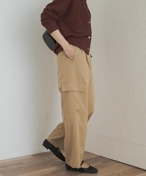 URBAN RESEARCH DOORS（アーバンリサーチドアーズ）の「センタープレスカーゴパンツ（その他パンツ・レディース・ベージュ/ネイビー・SMALL/MEDIUM）」の8枚目の写真