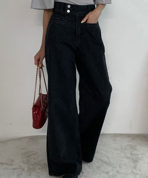 LAFFMO（ラフモ）の「ハイウエストワイドフレアデニムパンツ（デニムパンツ・レディース・ブラック/ブルー・S/M/L）」の2枚目の写真