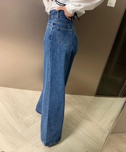 LAFFMO（ラフモ）の「ハイウエストワイドフレアデニムパンツ（デニムパンツ・レディース・ブラック/ブルー・S/M/L）」の14枚目の写真