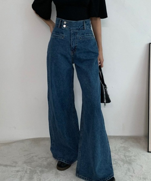 LAFFMO（ラフモ）の「ハイウエストワイドフレアデニムパンツ（デニムパンツ・レディース・ブラック/ブルー・S/M/L）」の21枚目の写真