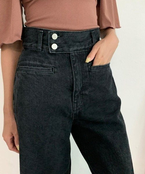LAFFMO（ラフモ）の「ハイウエストワイドフレアデニムパンツ（デニムパンツ・レディース・ブラック/ブルー・S/M/L）」の6枚目の写真