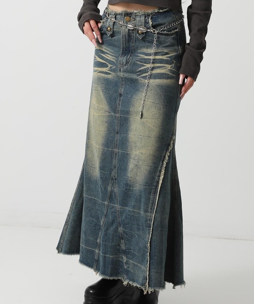 ANAP(アナップ)の「フリンジ デザイン スタッズ デニム ロング スカート(デニムスカート・レディース・ブルー・S/M)」の1枚目の写真