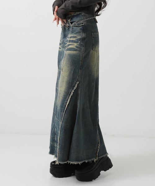 ANAP(アナップ)の「フリンジ デザイン スタッズ デニム ロング スカート(デニムスカート・レディース・ブルー・S/M)」の3枚目の写真