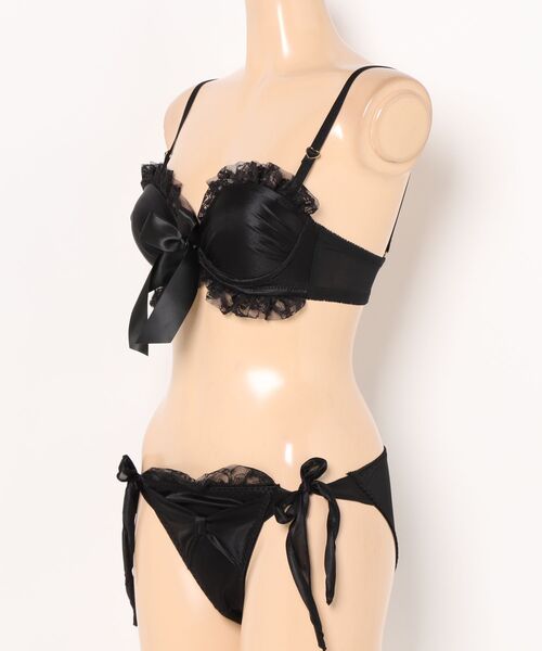 セクシーハーフブラジャー＆ショーツセット（ブラ&ショーツ