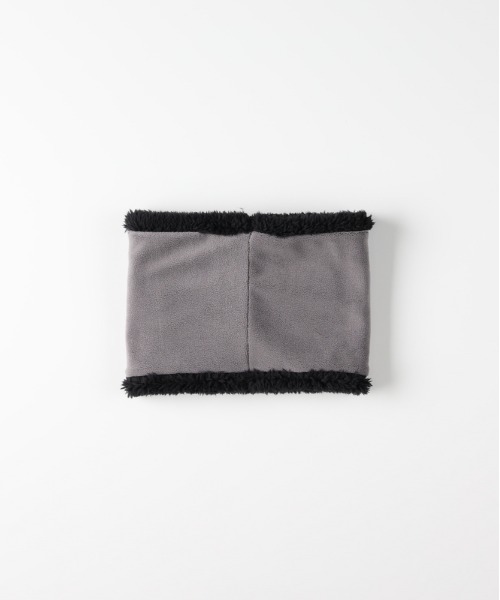 Right-on(ライトオン)の「【Refurbish】ロゴ刺繍 ネックウォーマー (防寒 / ボア / 軽量デザイン)(ネックウォーマー/スヌード・キッズ・ブラック/ブルー/グレー・フリー)」の5枚目の写真