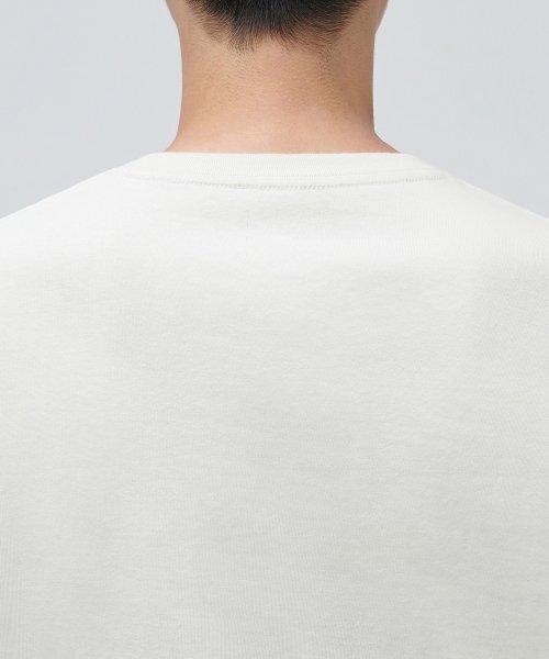 MUSINSA STANDARD（ムシンサスタンダード）の「クルーネック長袖Tシャツ [ダスティクリーム]（Tシャツ/カットソー・メンズ・その他・MEDIUM/LARGE/X-LARGE/XX-LARGE/XXX-LARGE/SMALL）」の4枚目の写真