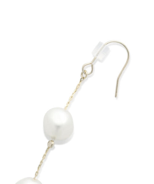 EDIT COLOGNE（エディットコロン）の「パールロングピアス（ピアス（両耳用）・レディース・ゴールド・ﾌﾘ-）」の2枚目の写真