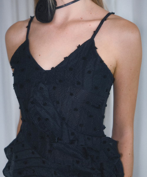 ROSEFRANTZ（ロゼフランツ）の「Ruffle Layered Sleeveless [Black]（Tシャツ/カットソー・レディース・ブラック・SMALL/MEDIUM）」の3枚目の写真