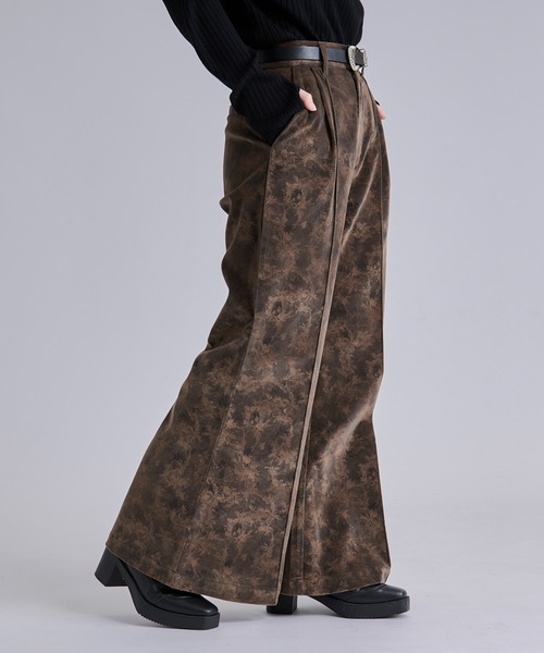 Ellno Loset(エルノロゼット)の「ベルベットフラワーフレアパンツ/SETUP対応(スラックス・メンズ・ブラック系/グレー系/ブラウン系・LARGE/MEDIUM/SMALL/X-SMALL)」の2枚目の写真