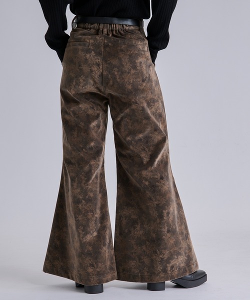 Ellno Loset(エルノロゼット)の「ベルベットフラワーフレアパンツ/SETUP対応(スラックス・メンズ・ブラック系/グレー系/ブラウン系・LARGE/MEDIUM/SMALL/X-SMALL)」の19枚目の写真