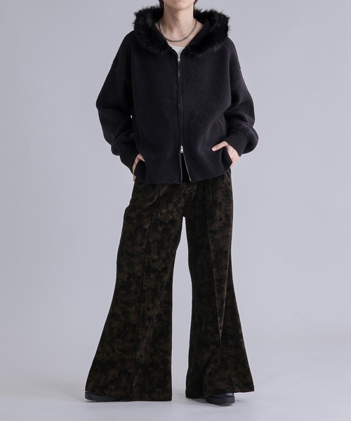 Ellno Loset(エルノロゼット)の「ベルベットフラワーフレアパンツ/SETUP対応(スラックス・メンズ・ブラック系/グレー系/ブラウン系・LARGE/MEDIUM/SMALL/X-SMALL)」の12枚目の写真