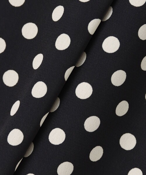 LOULOU WILLOUGHBY（ルルウィルビー）の「【LOULOU WILLOUGHBY】デシンドットフリルボウタイブラウス（シャツ/ブラウス・レディース・ライトベージュ/ブラック/オフホワイト・2）」の19枚目の写真